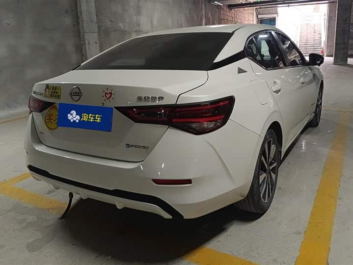 Фото 3 - Nissan Sylphy