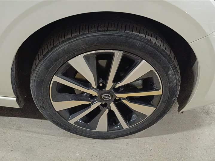 Фото 6 - Nissan Sylphy