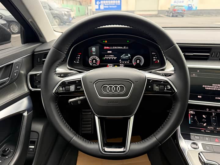 Фото 5 - Audi A6L