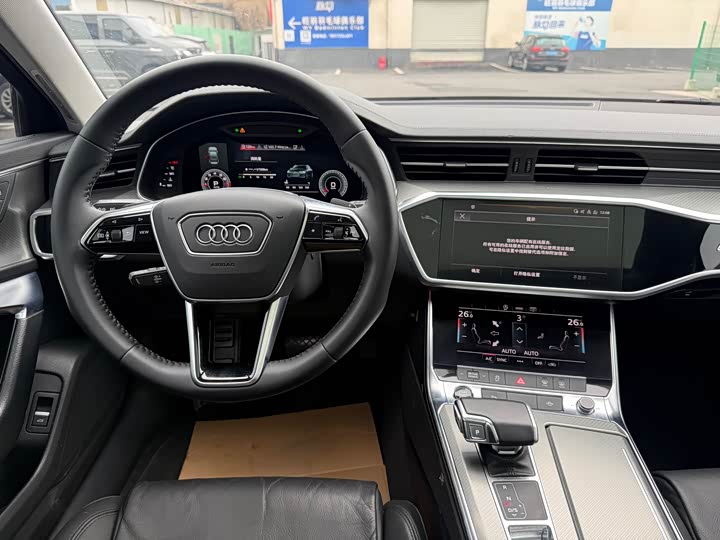 Фото 6 - Audi A6L