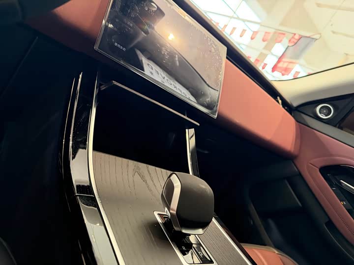 Фото 6 - Land Rover Range Rover Evoque L