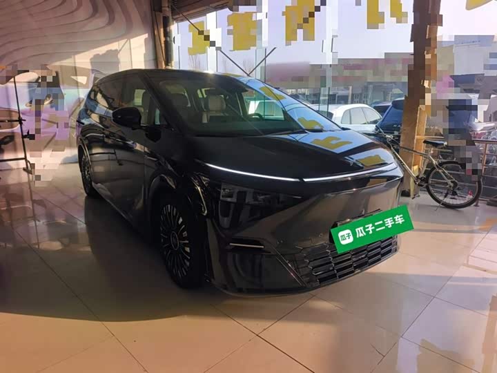 Фото 4 - XPeng X9