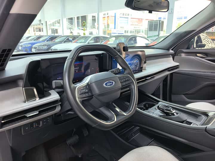 Фото 6 - Ford Edge