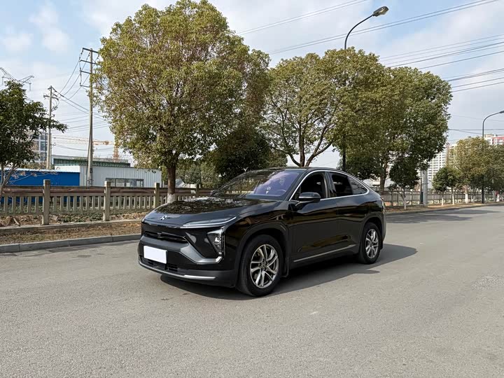 Фото 1 - Nio EC6