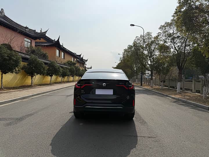 Фото 6 - Nio EC6