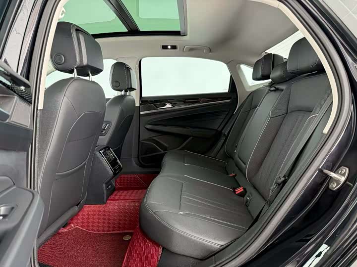 Фото 6 - Volkswagen Passat