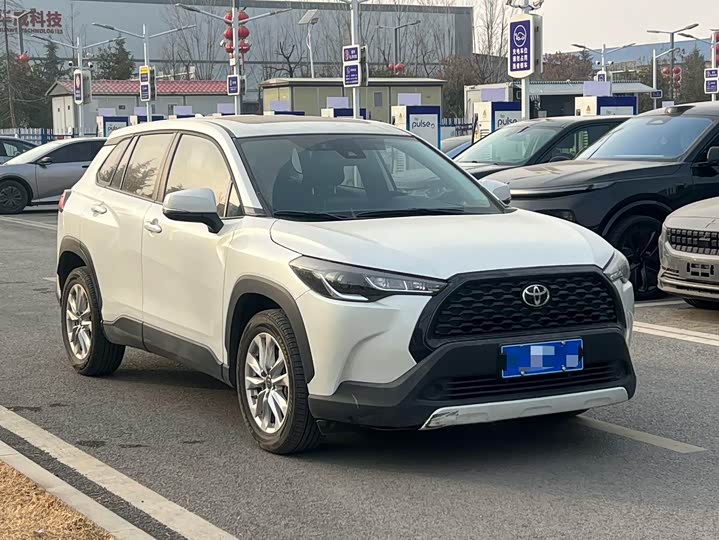 Фото 3 - Toyota Corolla Cross