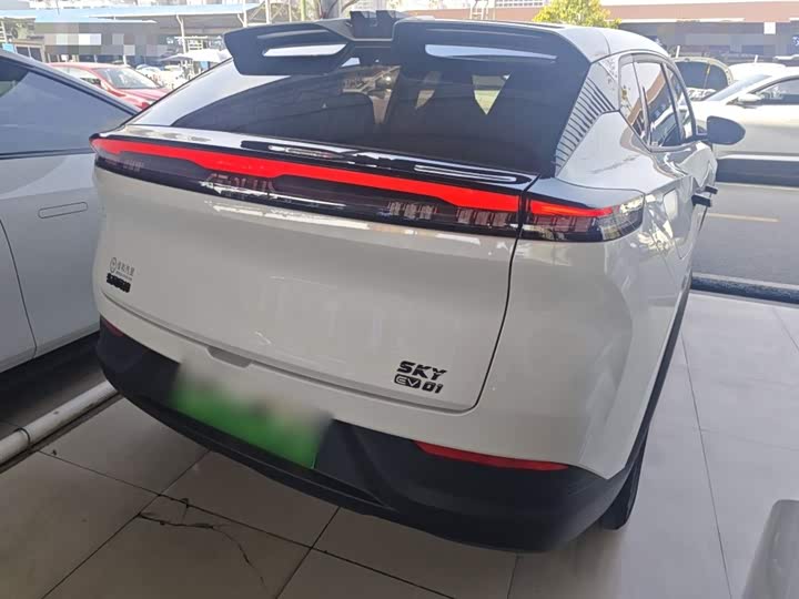 Фото 7 - Dongfeng Aeolus Sky EV01