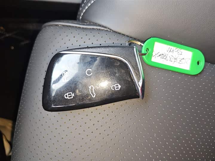 Фото 9 - Dongfeng Aeolus Sky EV01