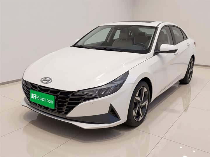 Фото 1 - Hyundai Elantra N line