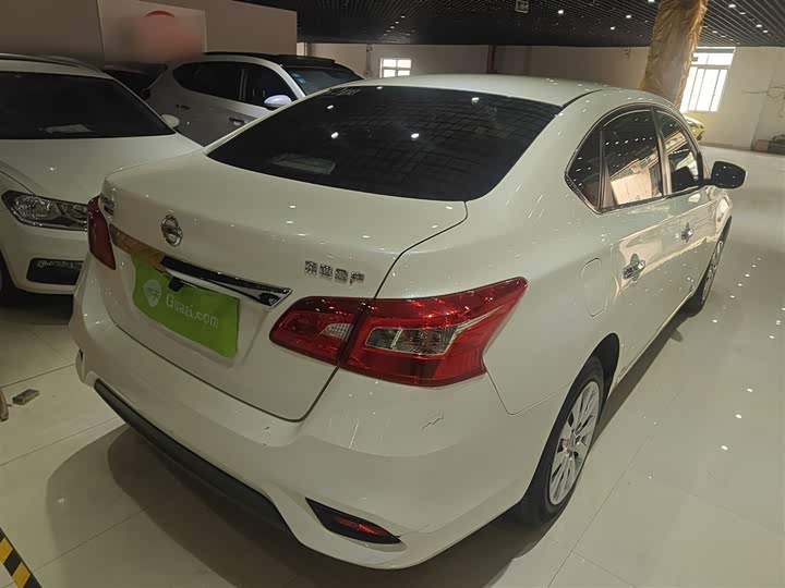 Фото 7 - Nissan Sylphy