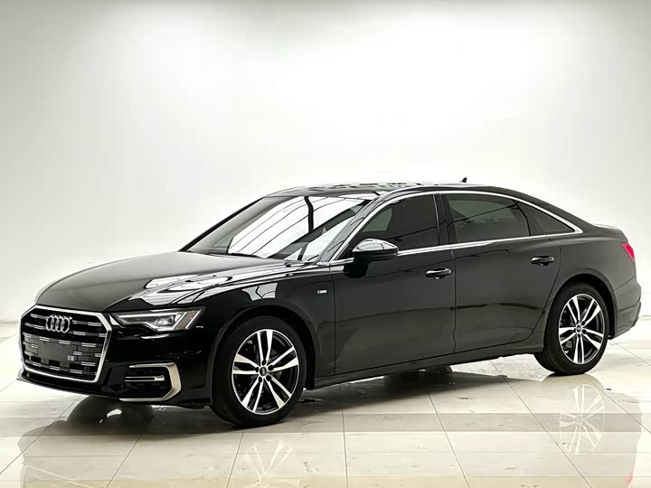 Фото 1 - Audi A6L