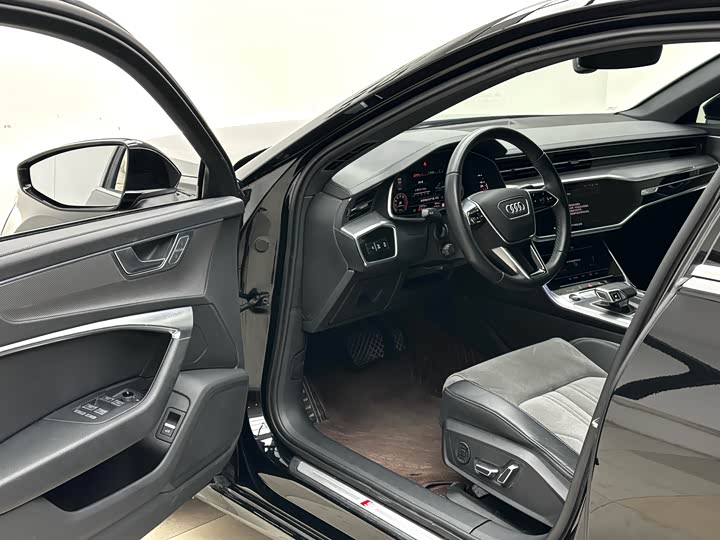 Фото 3 - Audi A6L