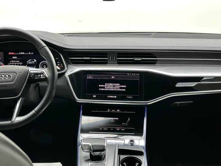 Фото 8 - Audi A6L