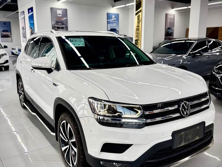 Фото 8 - Volkswagen Tharu