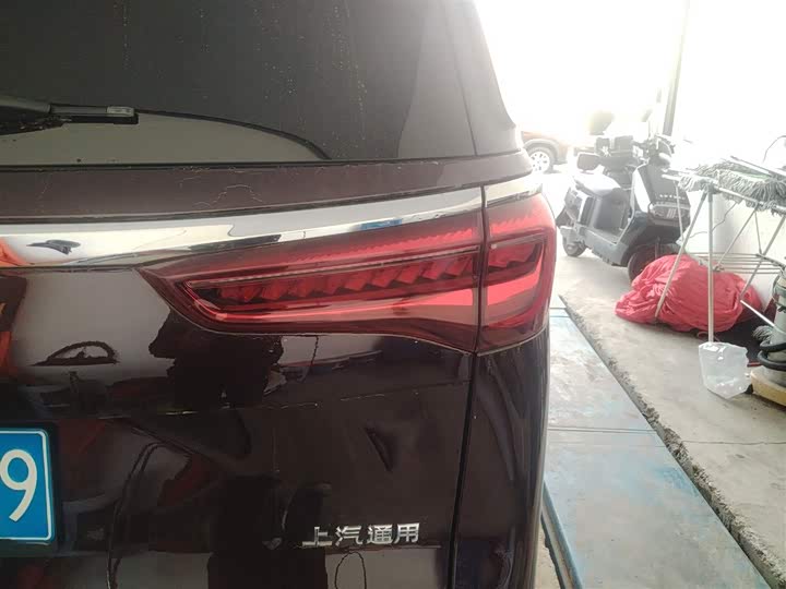 Фото 8 - Buick GL8 ES