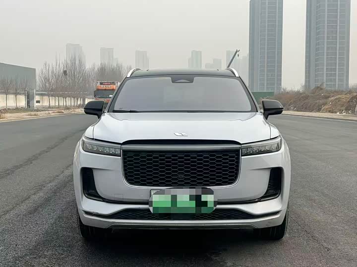 Фото 2 - LiXiang One