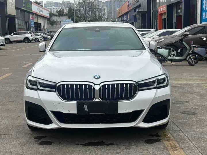 Фото 2 - BMW 5 Series