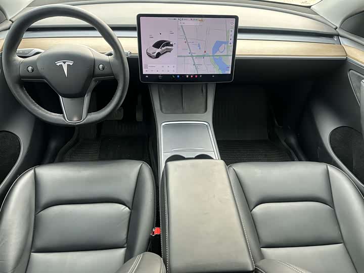 Фото 8 - Tesla Model Y