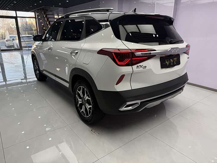 Фото 6 - Kia KX3
