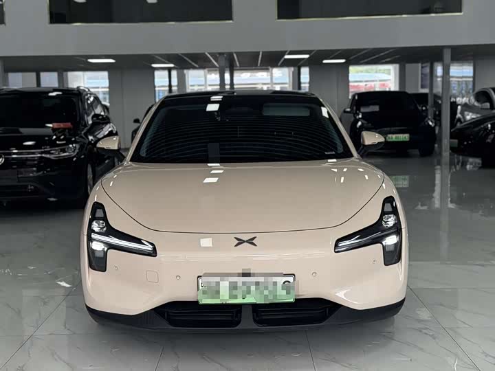 Фото 2 - XPeng Mona M03