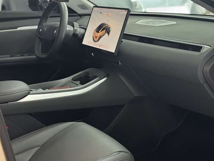 Фото 7 - XPeng Mona M03