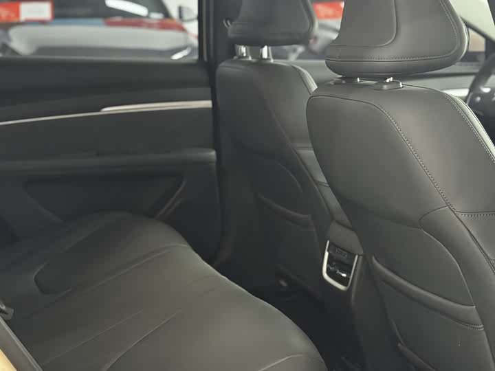 Фото 9 - XPeng Mona M03