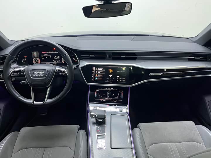 Фото 6 - Audi A6L