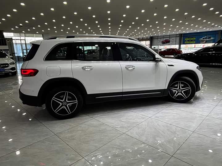 Фото 2 - Mercedes-Benz EQB