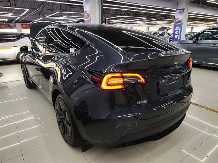 Фото 5 - Tesla Model Y