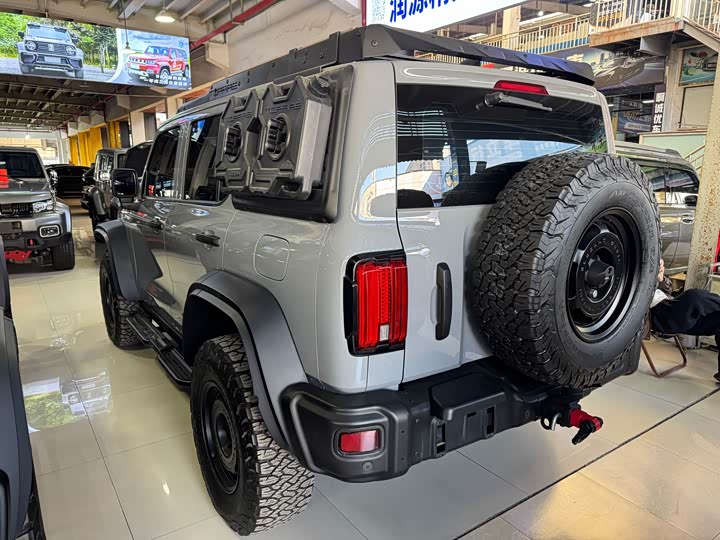 Фото 3 - Tank 300