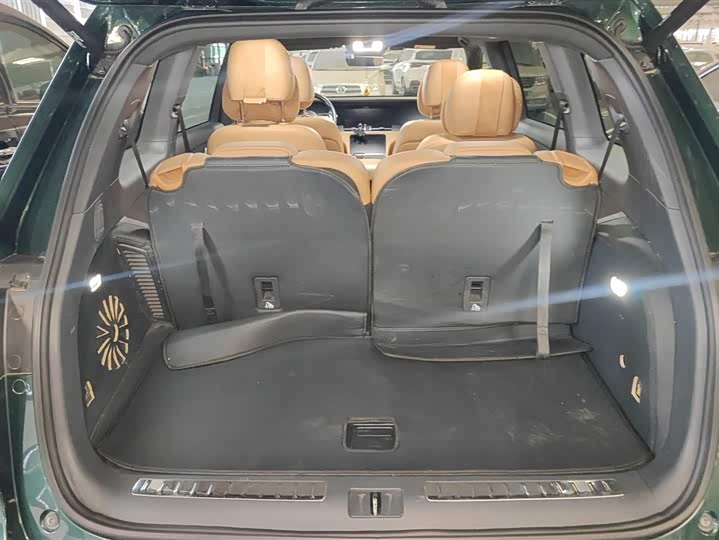 Фото 4 - LiXiang One