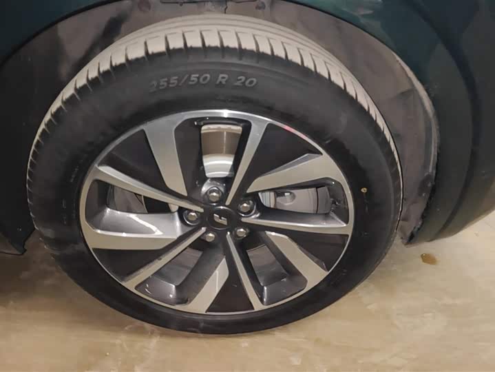 Фото 6 - LiXiang One