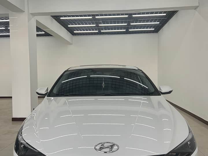 Фото 2 - Hyundai Elantra N line