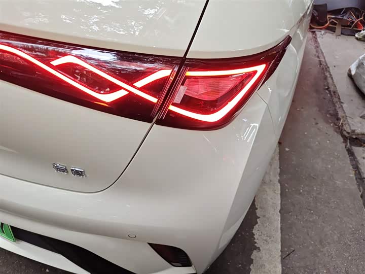 Фото 8 - BYD Dolphin