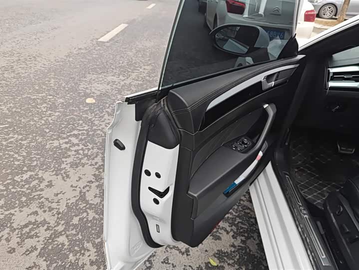 Фото 7 - Volkswagen CC