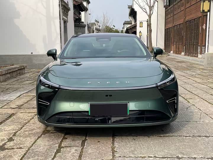 Фото 2 - Exeed Sterra ES