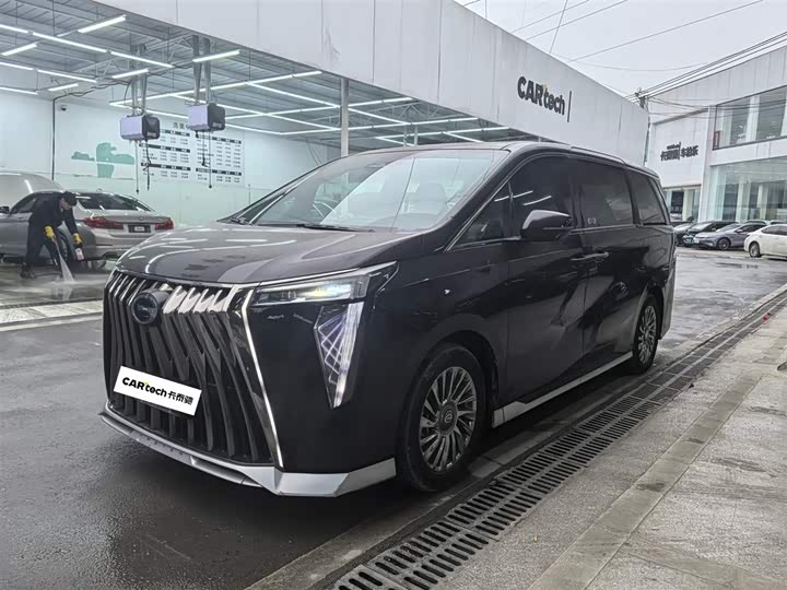 Фото 1 - GAC Trumpchi M8