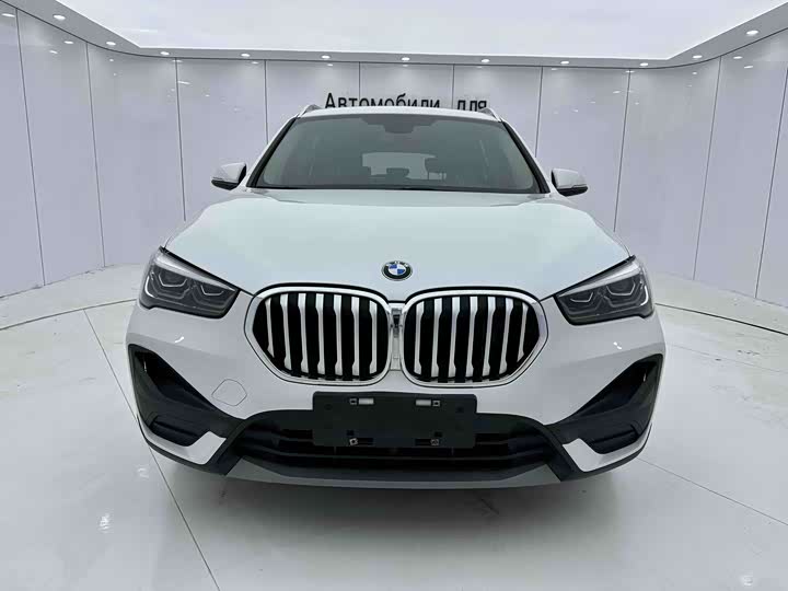 Фото 2 - BMW X1