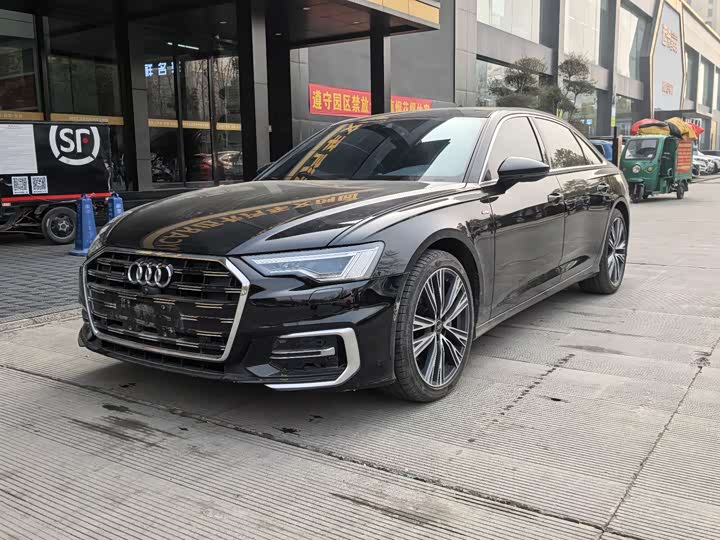 Фото 1 - Audi A6L