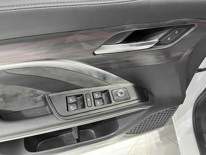 Фото 9 - Haval H6