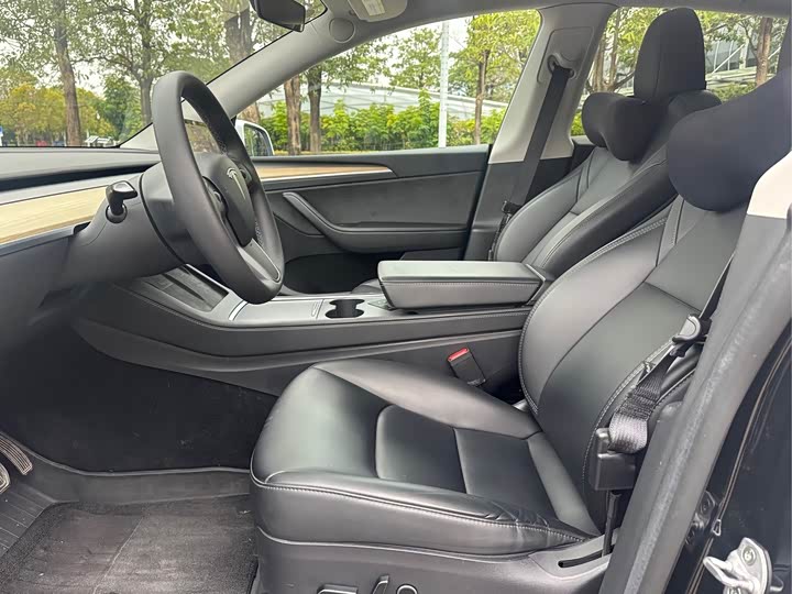 Фото 4 - Tesla Model Y