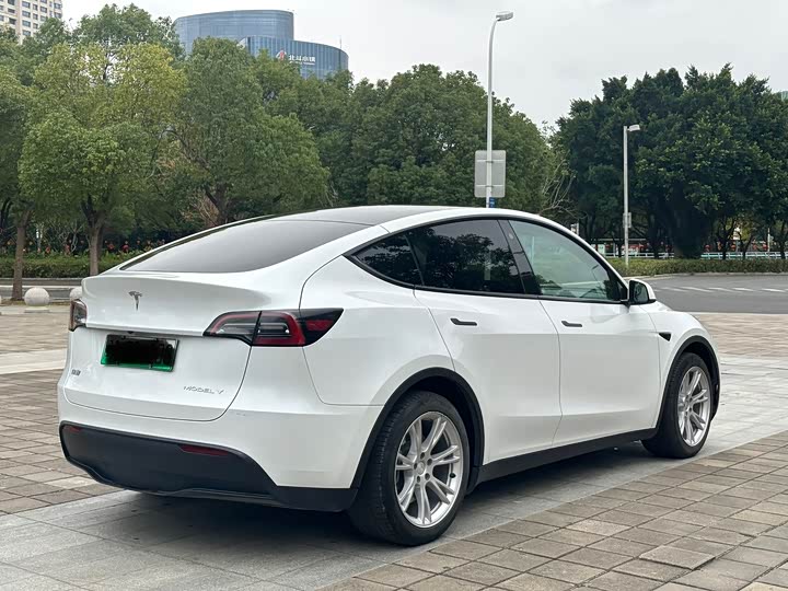 Фото 7 - Tesla Model Y