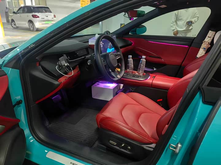 Фото 3 - Xiaomi SU7