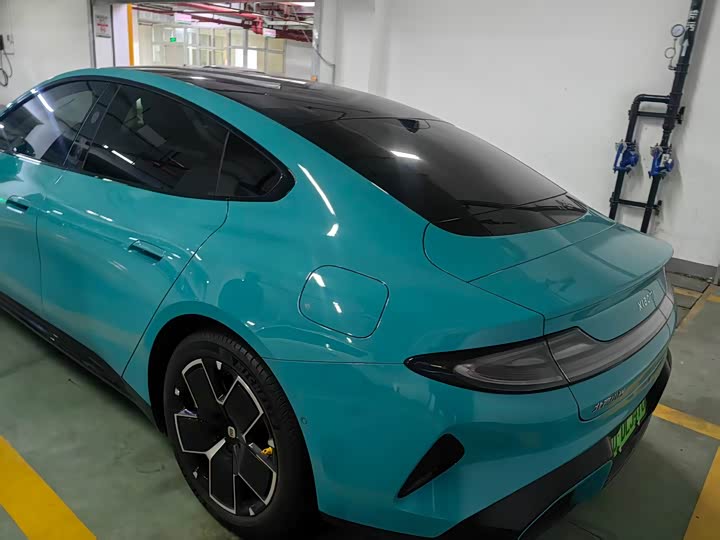 Фото 4 - Xiaomi SU7