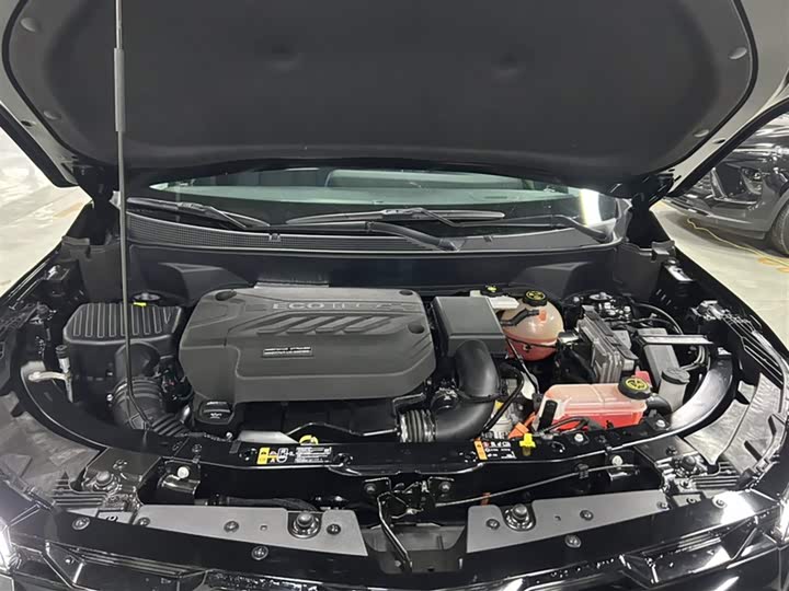 Фото 6 - Chevrolet Equinox Plus