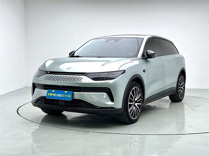 Фото 1 - Leapmotor C11