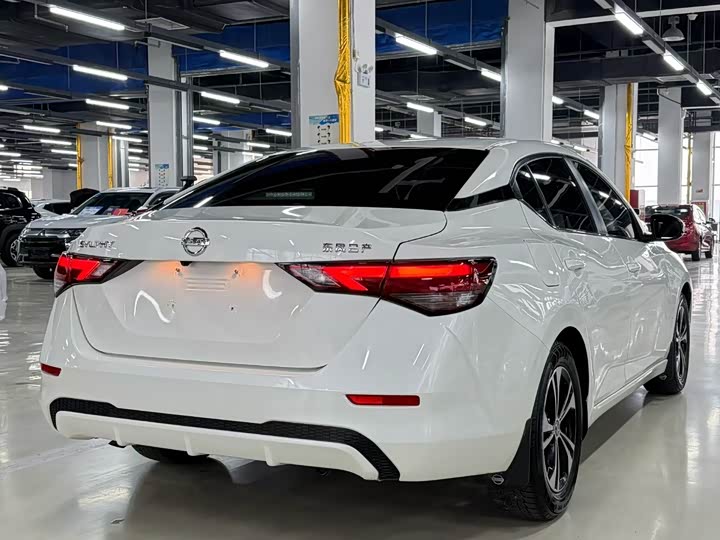 Фото 6 - Nissan Sylphy