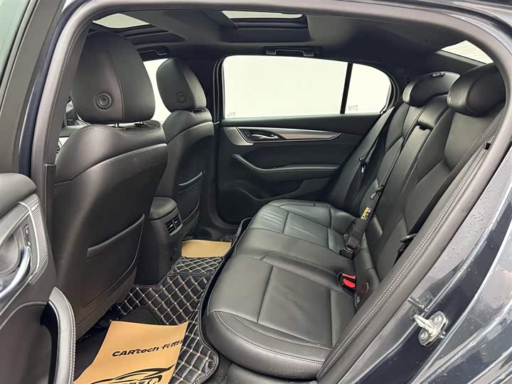 Фото 9 - Cadillac CT5