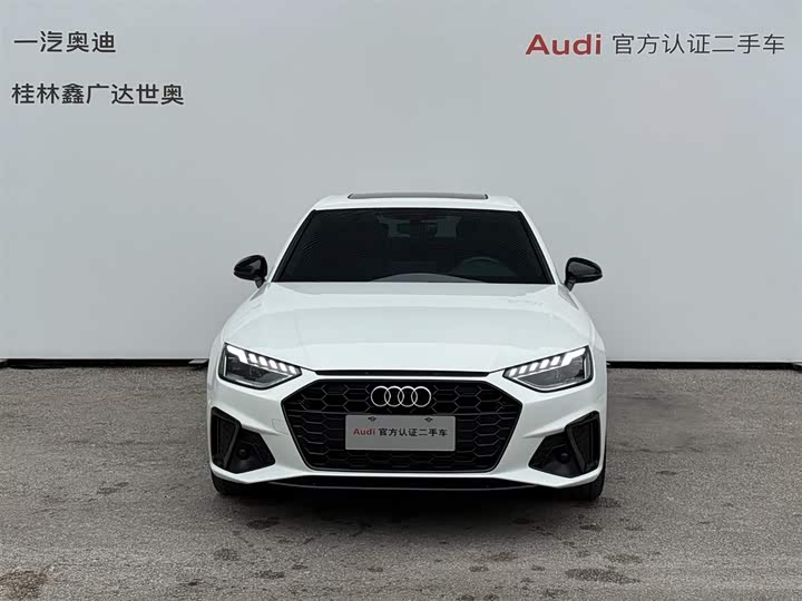 Фото 2 - Audi A4L